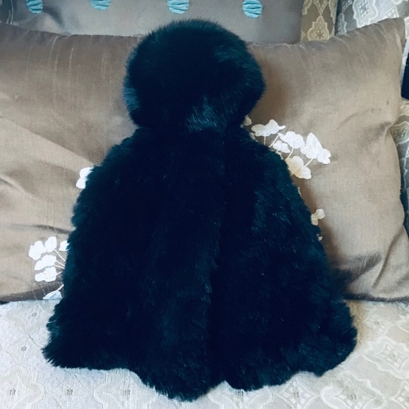 🌟HOST PICK🌟 Genuine Rabbit Fur Beanie with Pom Pom - Picture 4 of 6